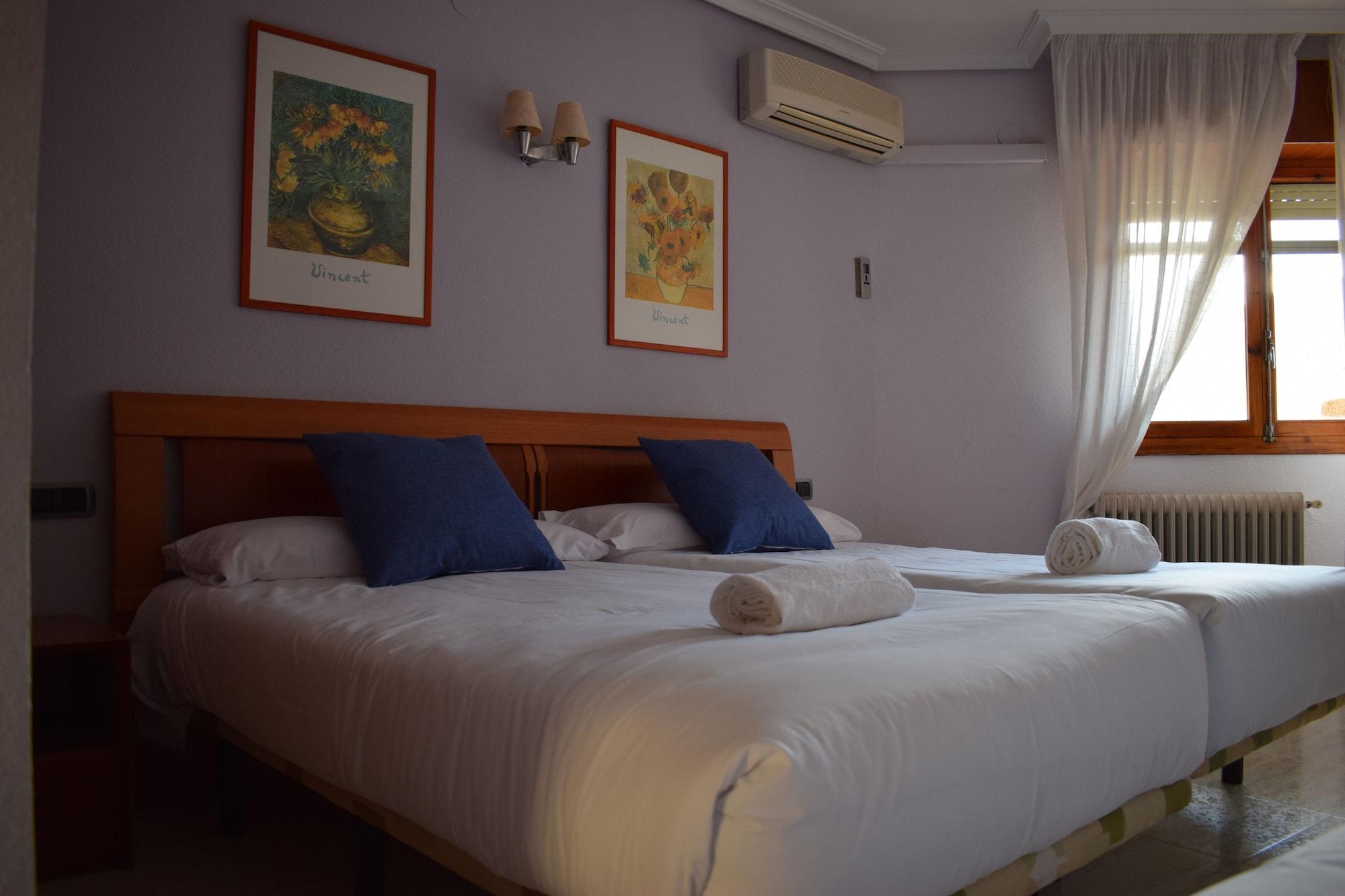 Hotel Restaurante Felipe II (Adults Only) อัยนา ภายนอก รูปภาพ
