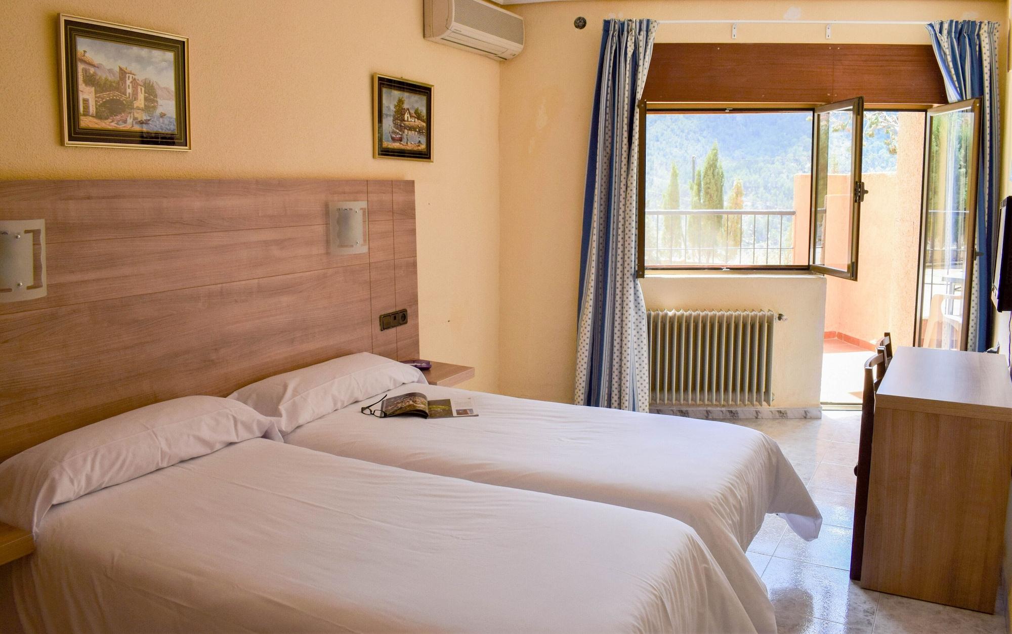 Hotel Restaurante Felipe II (Adults Only) อัยนา ภายนอก รูปภาพ