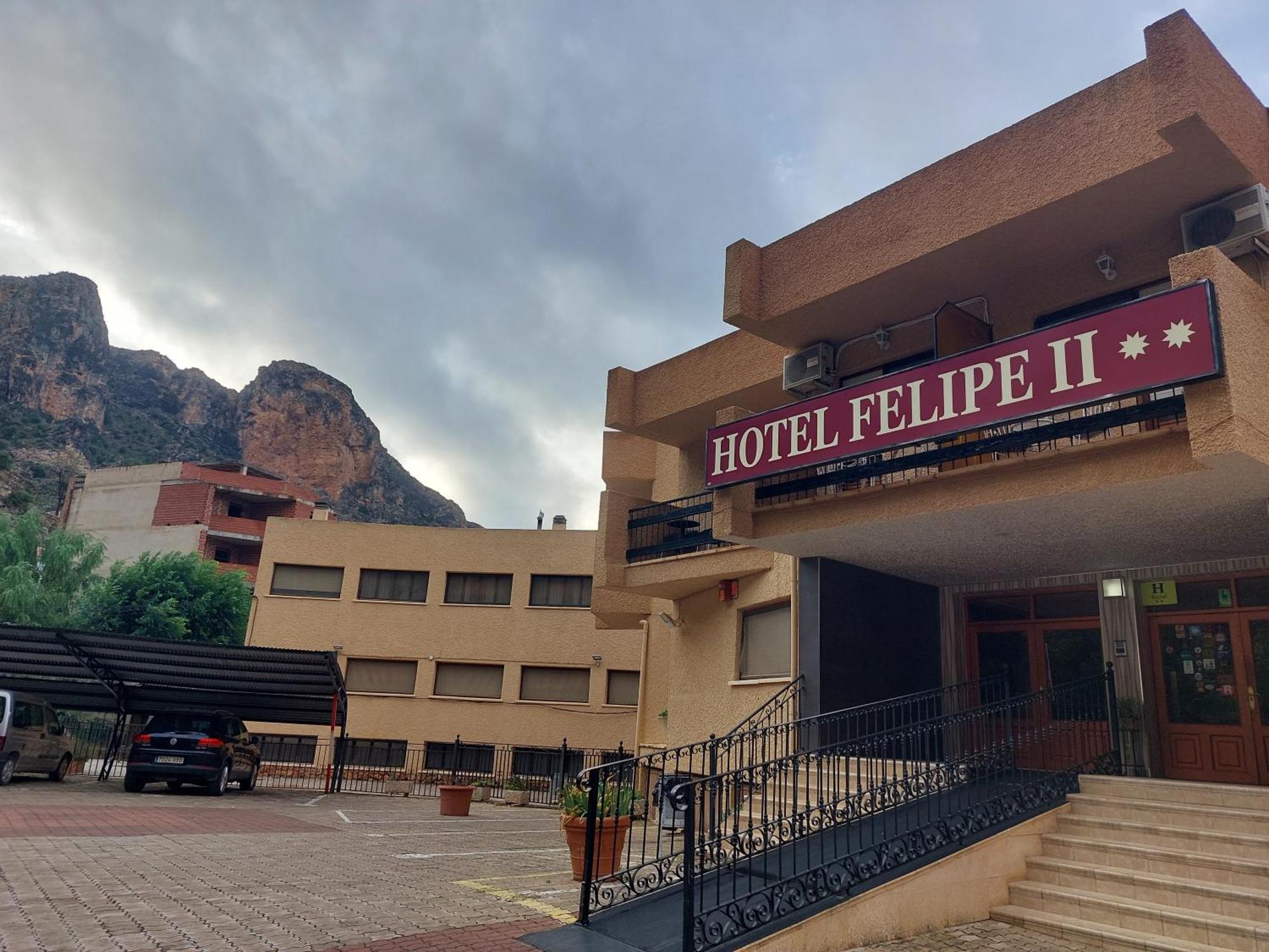 Hotel Restaurante Felipe II (Adults Only) อัยนา ภายนอก รูปภาพ