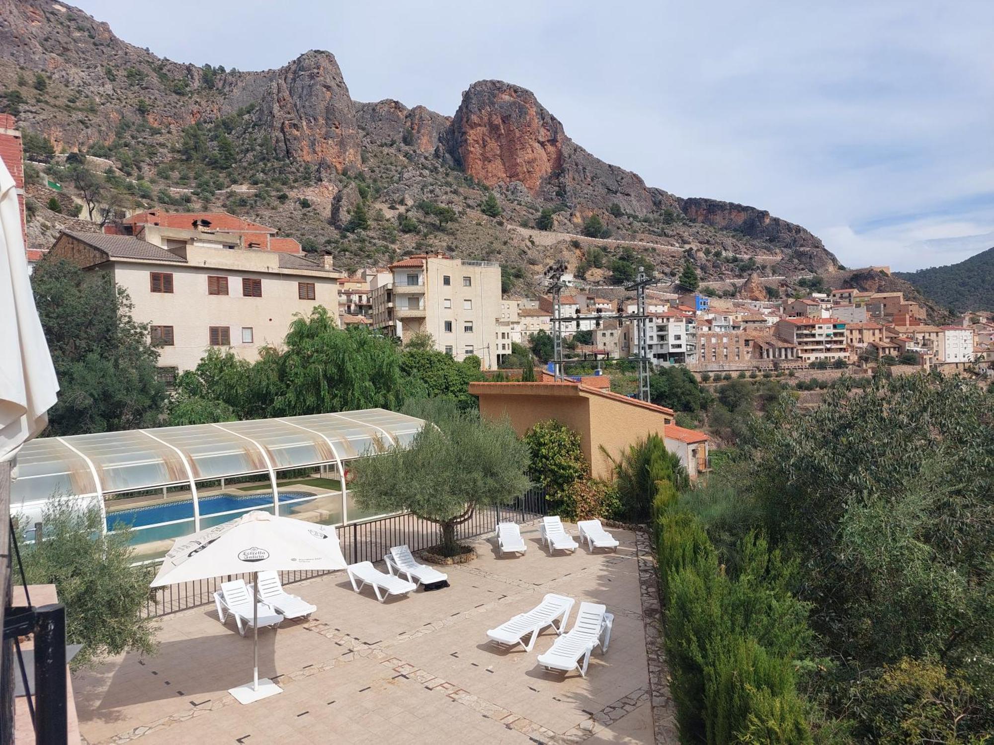 Hotel Restaurante Felipe II (Adults Only) อัยนา ภายนอก รูปภาพ